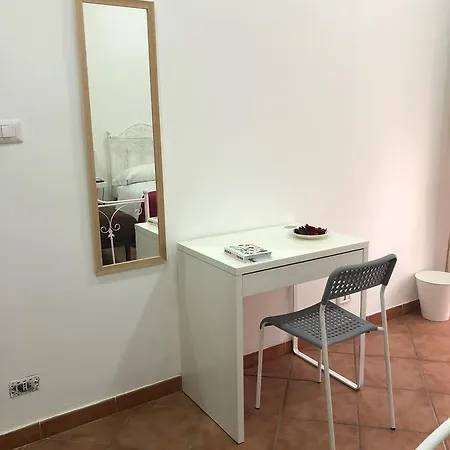 Partenope Legend Nocleg ze śniadaniem Neapol