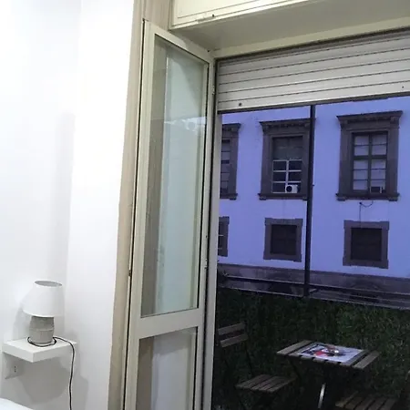 Partenope Legend Nocleg ze śniadaniem